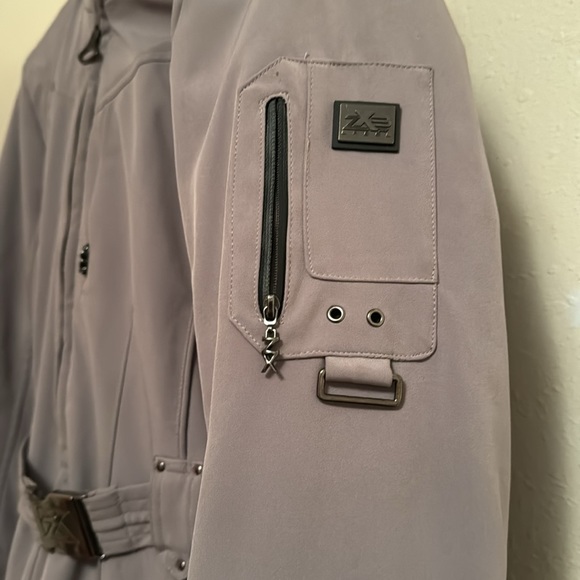 Winter jacket - Picture 2 of 9